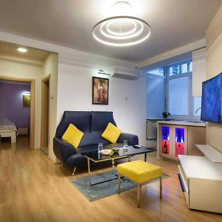 Skopje Deluxe Apartments Bagian luar foto